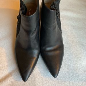 Women’s black ankle boots booties Via Spiga